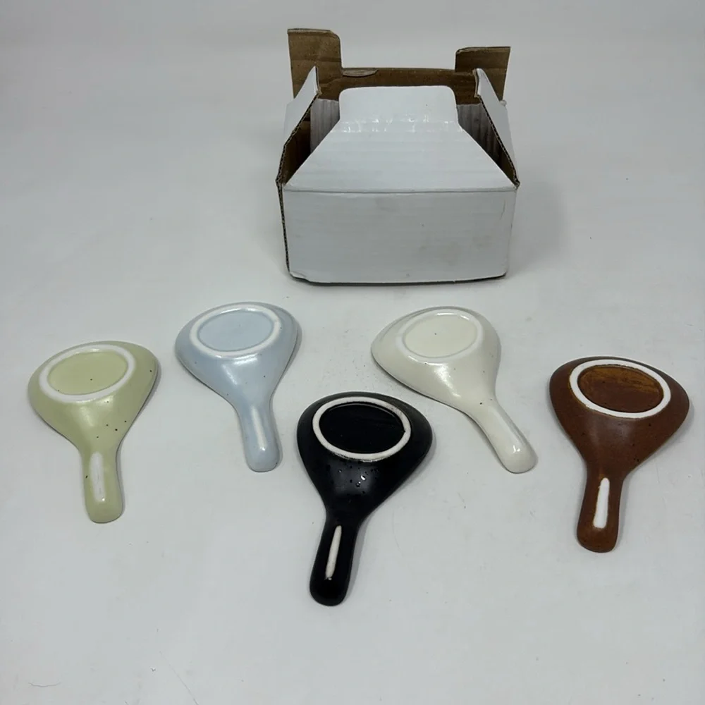 ASIAN New in Box Rice/Soup 5 Piece Set of Multicolor Spoons